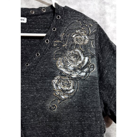 Maurices light Knit top tee tunic Sz L roses black please read - Picture 4 of 4